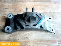 Опора двигателя