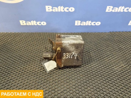 Насос подъема кабины