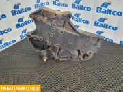 Кронштейн  передней рессоры правый