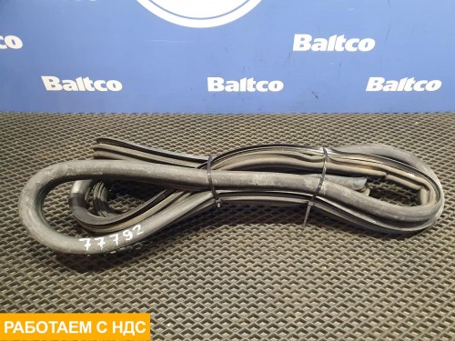 Уплотнитель двери